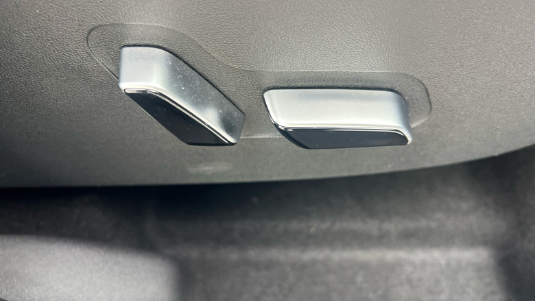 BYD Dolphin Surf 65kW Boost 43kWh 5dr Auto Electric Hatchback